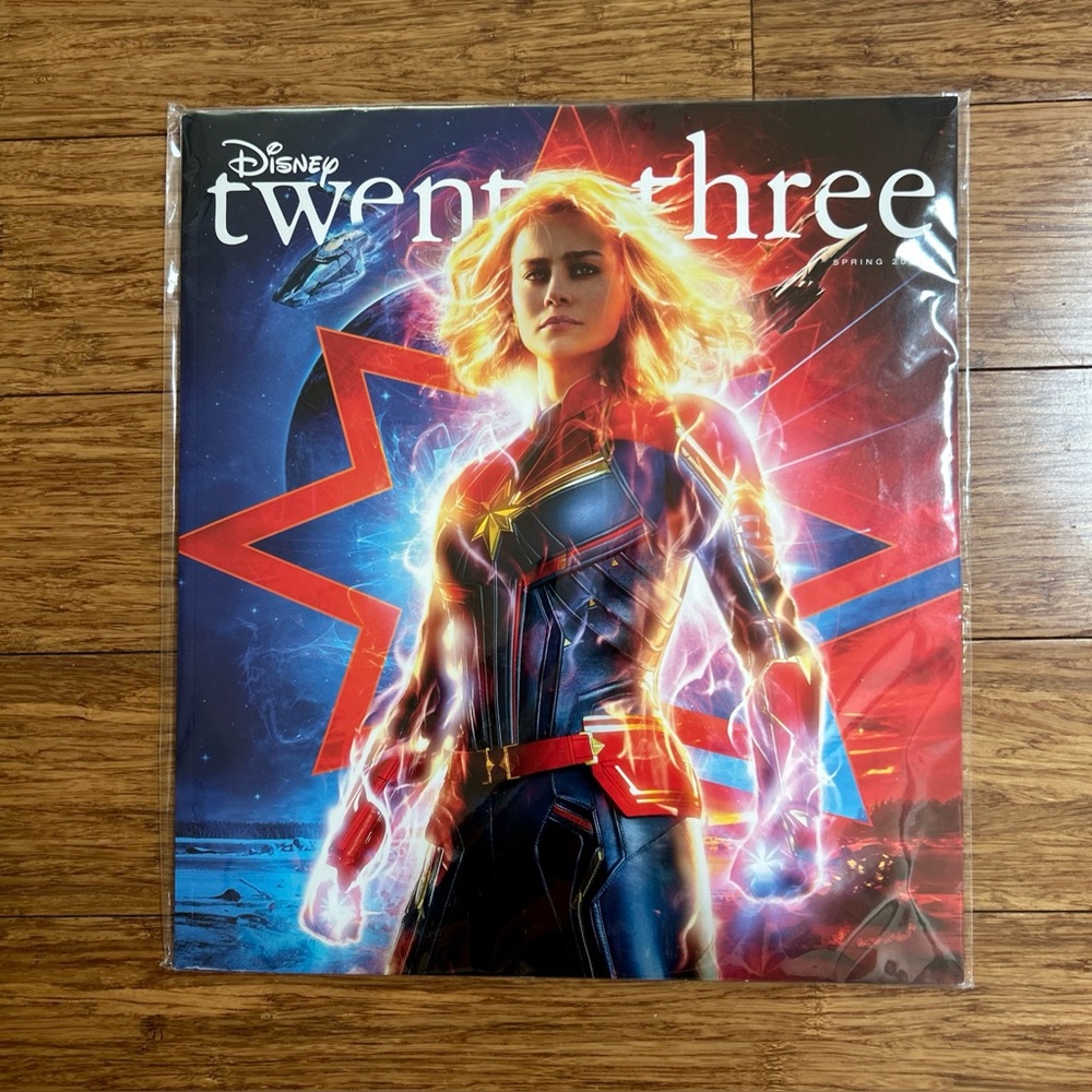 NEW D23 Disney Twenty-Three Magazine Spring 2019 Captain Marvel